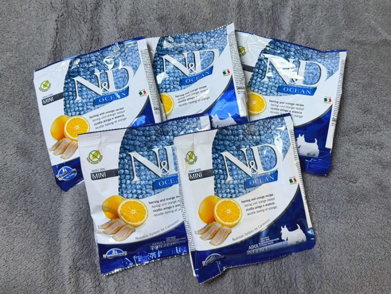 *파미나 N&D 청어 오렌지*퍼피 본품 사기 전 필독! 100g 소분 테스트 & 알갱이 부숴 먹인 눈물 개....
