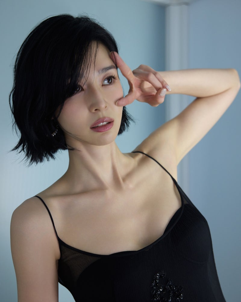 권나라, 172cm 넘사벽 비율 숏단발 조화