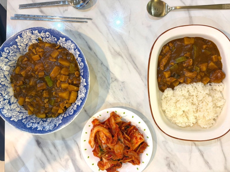 간단한 저녁 메뉴 추천 : 김치랑 잘어울리는 카레 만들기 - 오뚜기 3일 숙성카레 (약간매운맛-....