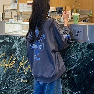 컬러 배색 너무 예쁨 솝앤워터 블루 루즈핏 빈티지 그래픽 프린팅 긴팔 티셔츠