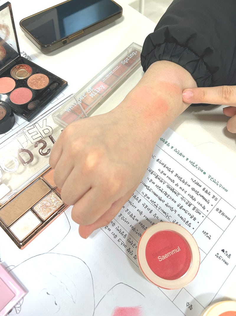 베이스 메이크업 순서? 화장 안 뜨는 법｜스킨케어·선크림·프라이머·컨실러 순서 총정리