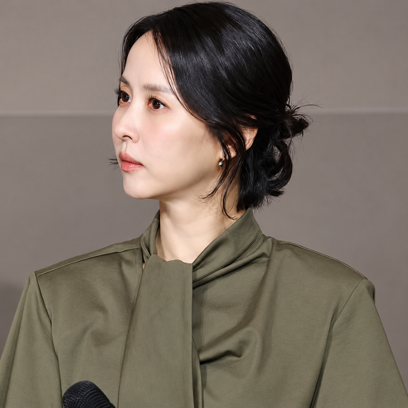 조여정 짧은 단발머리, 40대 헤어스타일 묶기 가능한 길이가 딱