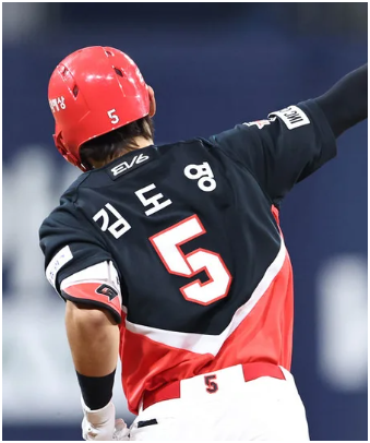 "4일이 마지막이라더니 40분 만에 바뀌었다"…김도영 최연소 40홈런, KBO 기준 왜 논란일까