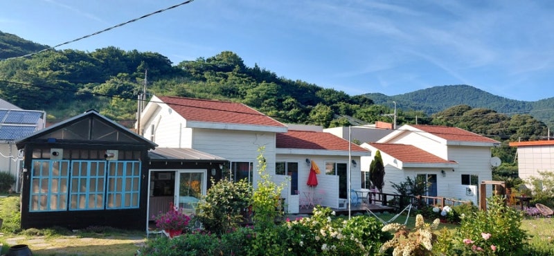 Geumo Island Pension Review: Geumo Island Byeolbamjigi Pension, How to Choose Accommodation for an Island Trip