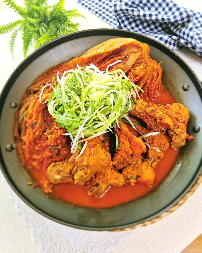 백종원 등갈비김치찜 레시피 활용해 만든 묵은지찜