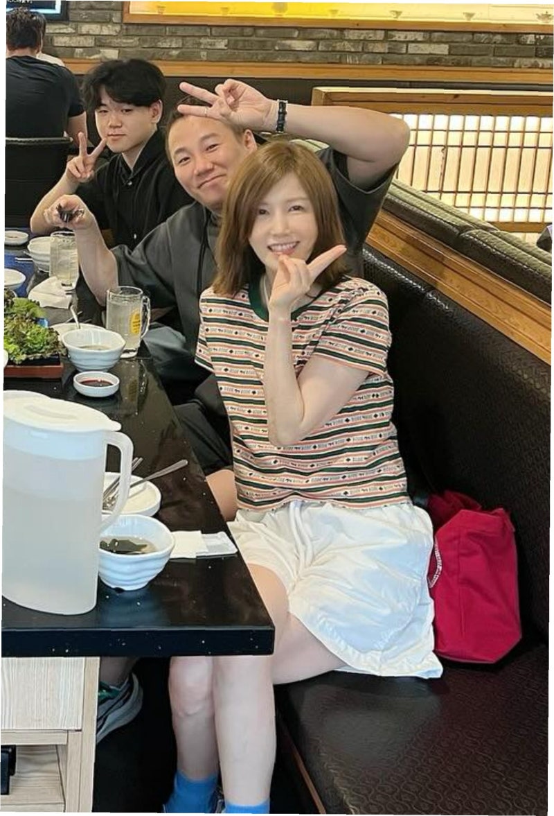 이혼 2년, 윤민수 전처 김민지의 고백: '나를 잊고 살았던 시간, 이제는 기대해 본다'