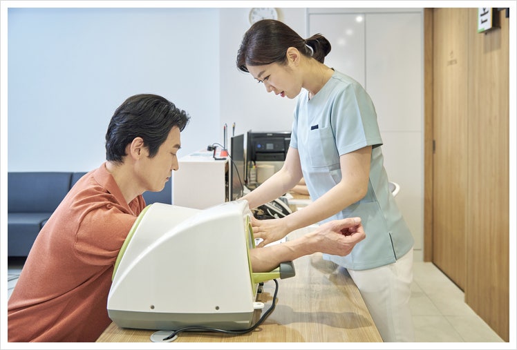 간호사와 간호조무사가 다른점은? 간호조무사 업무 어디까지 가능할까?