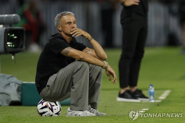 PSG, 개막 3연속 무승 12위 추락 충격