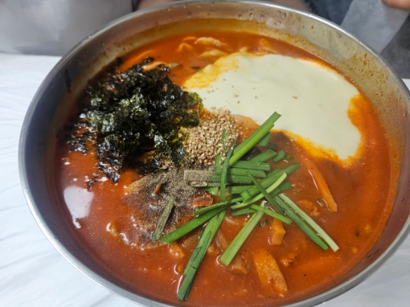 강릉 맛집 짬뽕순두부 치쫄면 식당 온정당 평일 웨이팅 후기