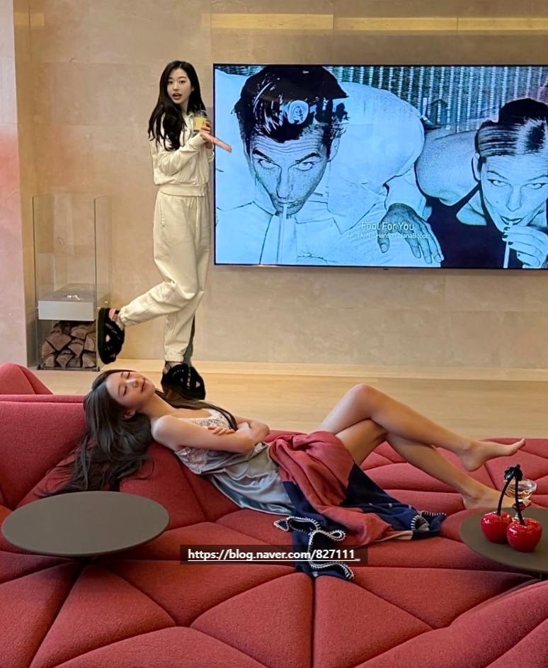 137억 집보다 더 화제… 장원영 루시드하우스 쇼파 프로필 나이 키 인스타 집 한남동 근황