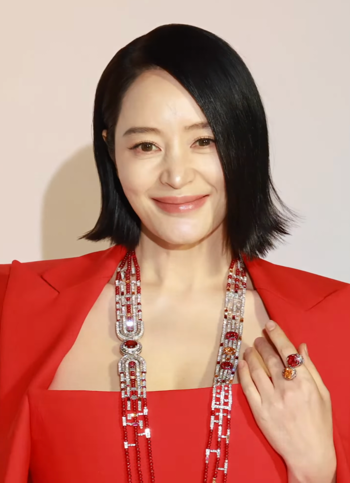 지금 불륜이 문제가 아닙니다, 김혜수·조여정이 인물을 만든 디테일