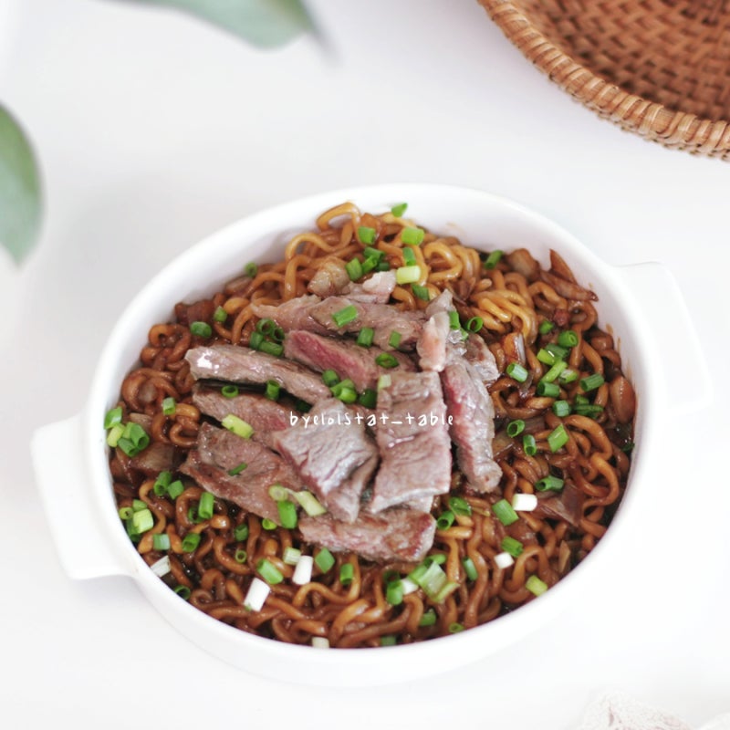짜파게티 맛있게 끓이는법 짜장라면 꿀조합 채끝살 요리 레시피