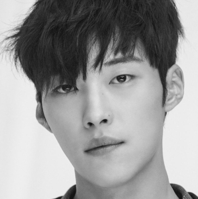 넷플릭스‘사냥개들2’ 맨몸 액션으로 돌아온 우도환｜나이·고향·키·학력·가족·군대·데....