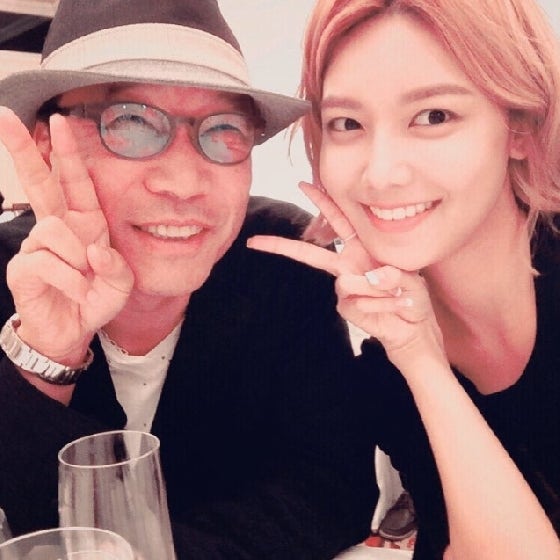 74세 이수만, 소녀시대 수영과 '다만세' 듀엣했다는데…근황 보니 소름돋는 동안