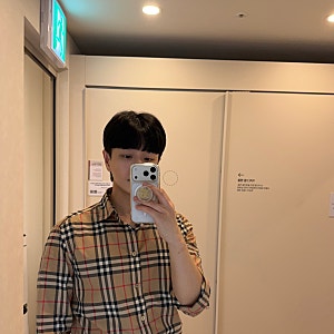 2026년 9월 남자 출근룩 직장인 데일리룩 ㅣ 버버리셔츠 코디, 버버리셔츠 룩