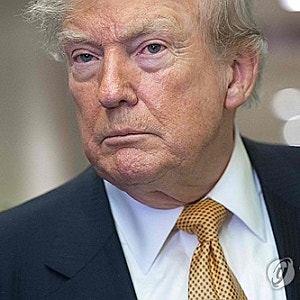 “푸틴 만나고 곧바로 젤렌스키에게”…트럼프의 ‘특사 심부름꾼 두 남자’가 주말 종전 ....