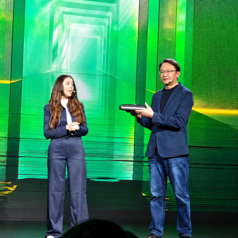 에이서, 손바닥 크기 AI PC ‘Acer SFF RTX Spark’ 공개…최대 1페타플롭 성능 담았다 │ 글림킴