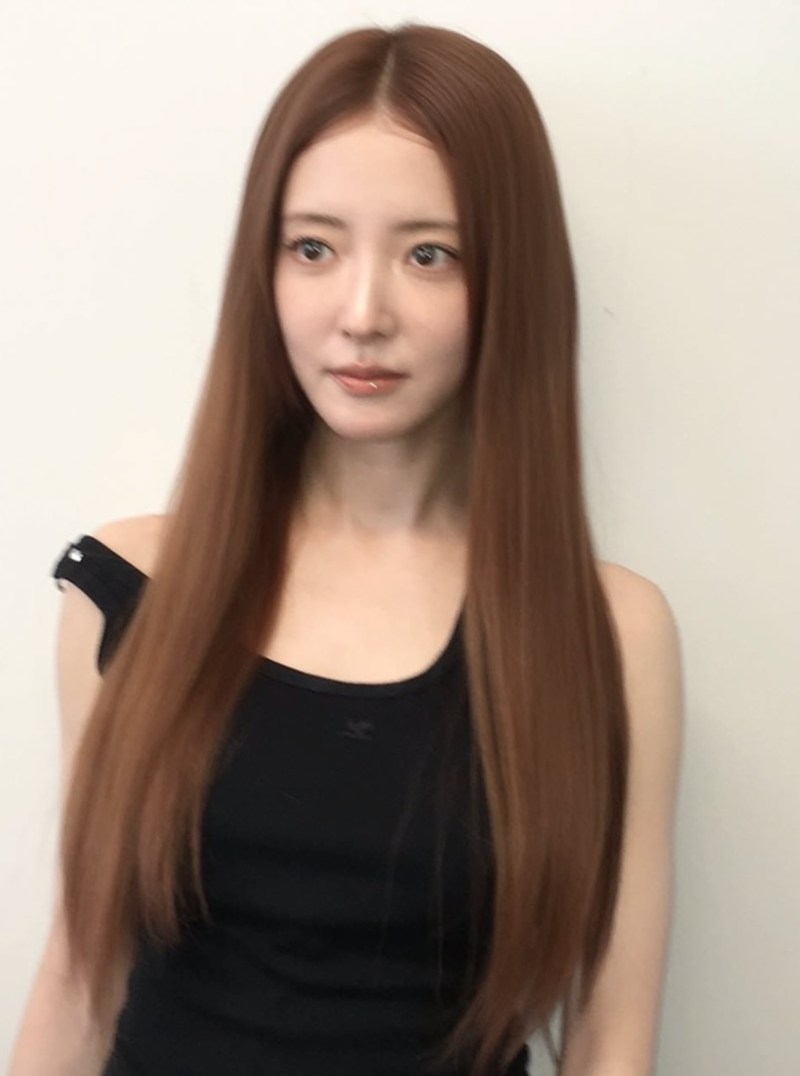 From a short cut to waist-length straight hair in 2 months: Lee Se-young's layered bob hairstyles for different face shapes at 34