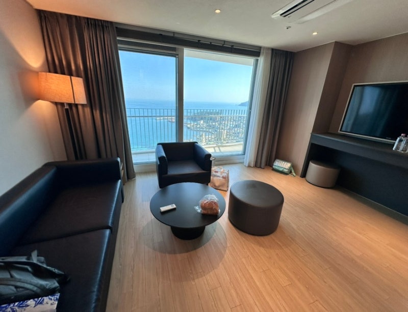 East Busan Gijang Family Trip: Matie Osiria Hotel Family Suite Ocean View Stay Review / Hotel Restaurants