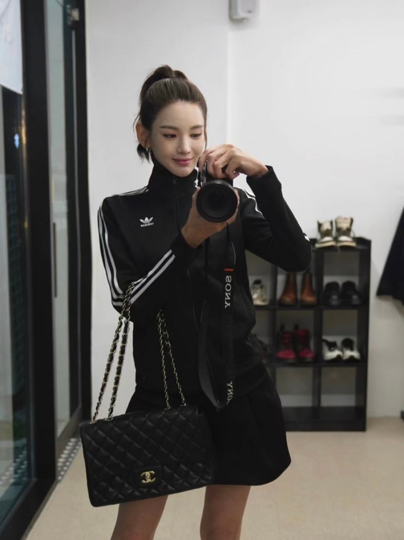 도저히 49세라는게 안믿기는 정가은 아디다스 져지 패션