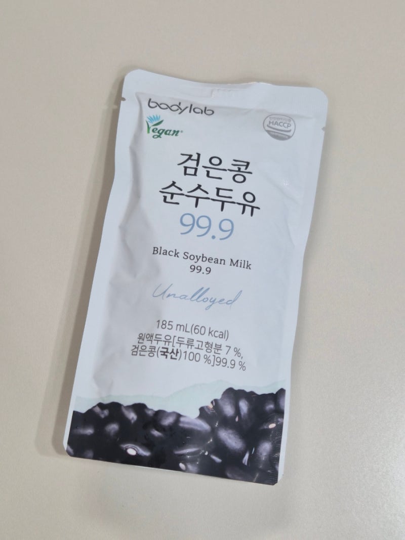 운동 후 챙겨 마시는 첨가물 없는 바디랩 무가당 고단백 두유 후기