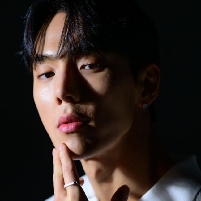 완전체 EP ‘The Phase’로 돌아온 MONSTA X(몬스타엑스) 셔누｜나이·본명·고향·키·학력·가족·....