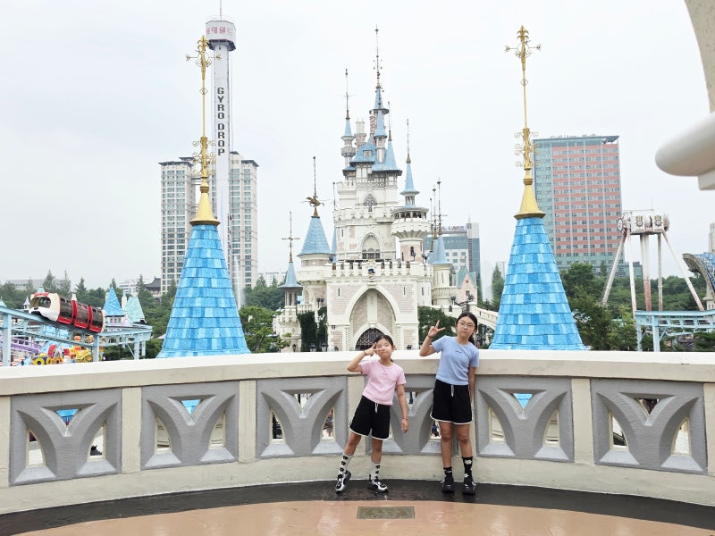Lotte World Rides Recommended for Elementary Schoolers: Types for 120cm+ and MapleStory Ride Review