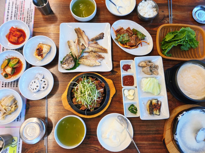 구래동맛집 황토화덕 고추장숯불구이 주말 데이트 2인 세트 정식 보리굴비 솔직 후기