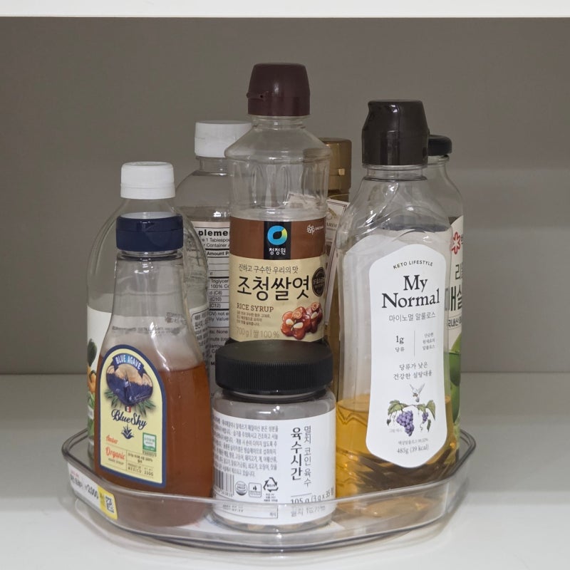 다이소 회전 트레이 추천, 주방 수납장 소스 정리 방법
