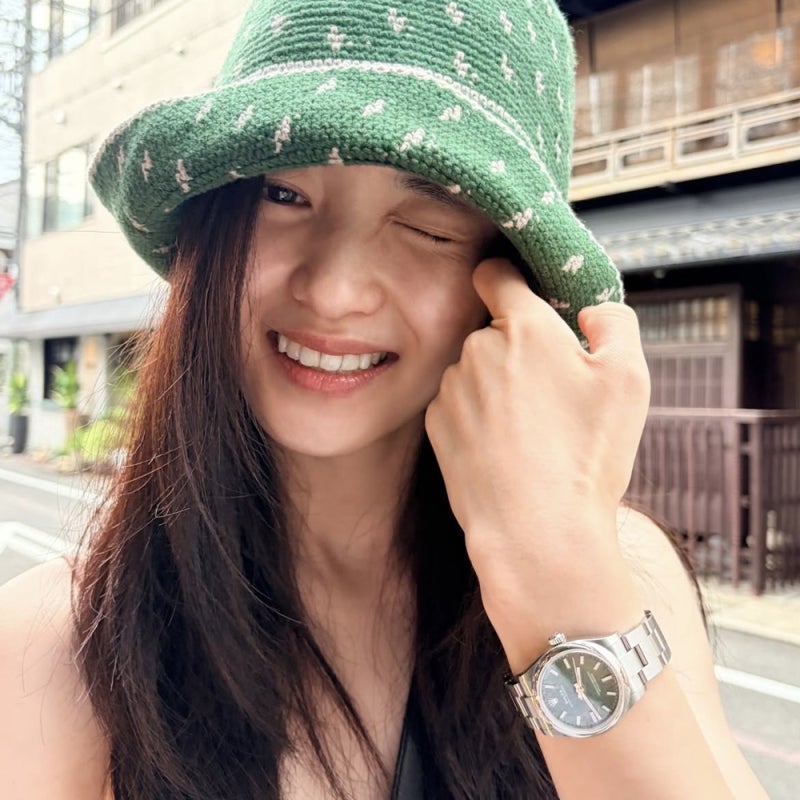 Her Daily Look is Simple, But Her Wrist is Not: How Much Does Kim Tae-ri's Rolex Watch Cost?