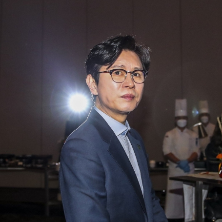 MC몽 <b>김민종</b>에 결국 공개 사과, <b>고소</b> 직후와 180도 달라진 이유는?