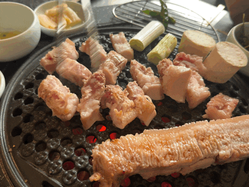 광안리 애견동반 식당 돈베기 눈꽃오겹살 진짜 맛있게 먹은 후기 (주차지원 가능 광안리식당....