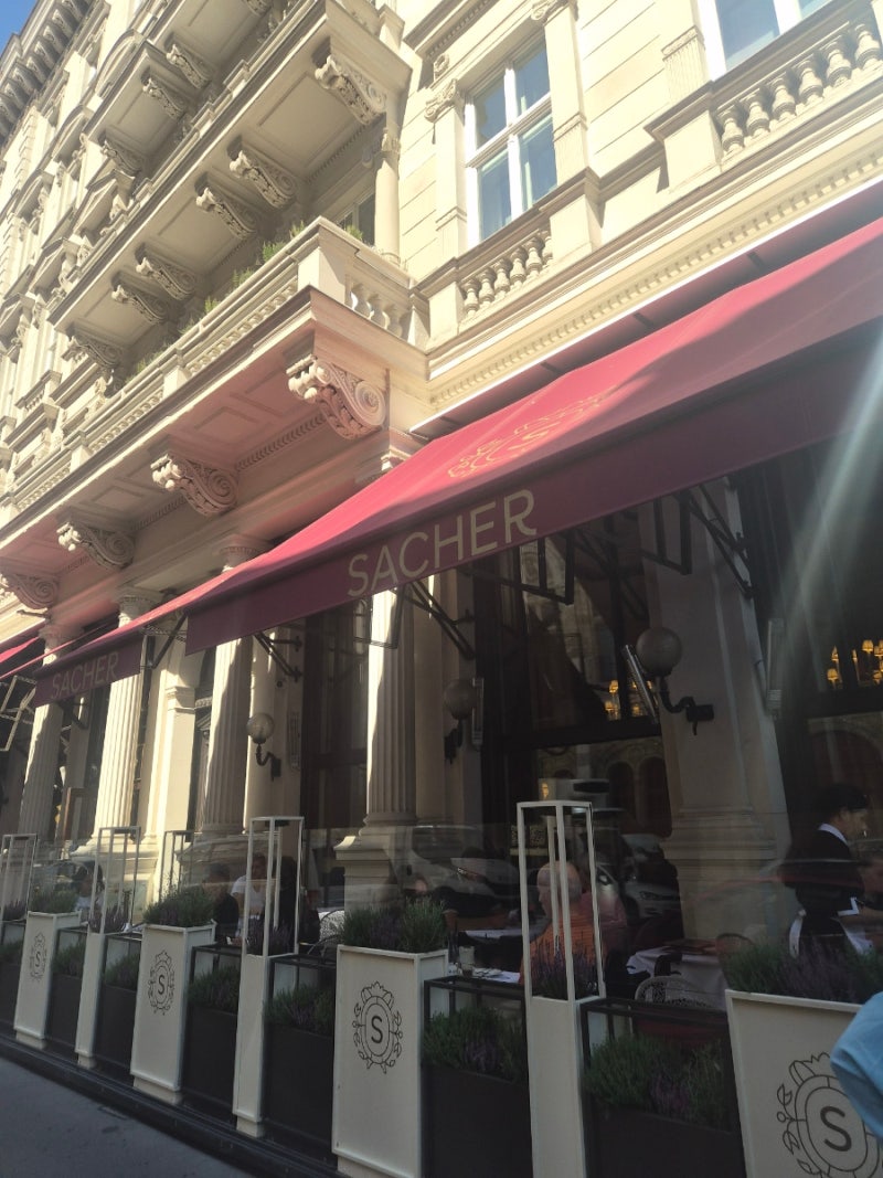 비엔나 여행에서 꼭 가봐야 할 곳, 카페 자허(Café Sacher)