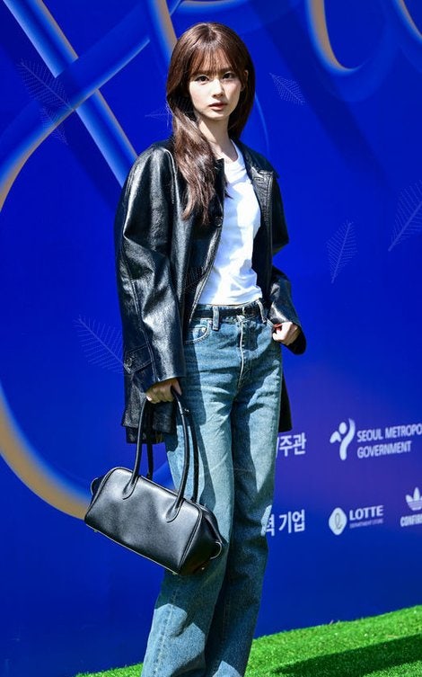 엔믹스 설윤, 4년 차에 받은 '프런트 로우' 대우…패션 관계자들 "이제 뮤즈 맞다"