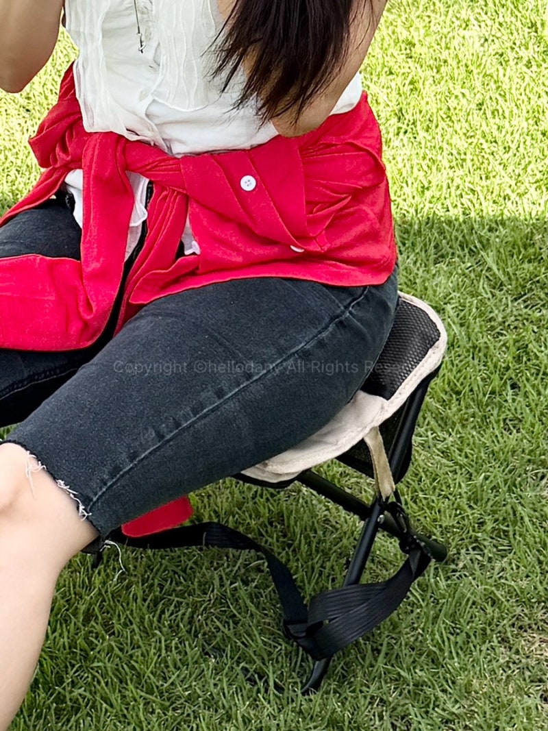 놀이공원의자 접이식 크로스백에버랜드 대기부터 캠핑까지 편하게