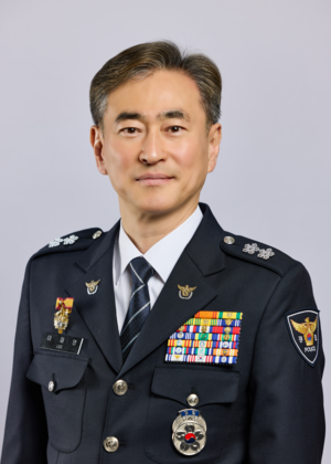 경남경찰청장 이재영 치안감 프로필