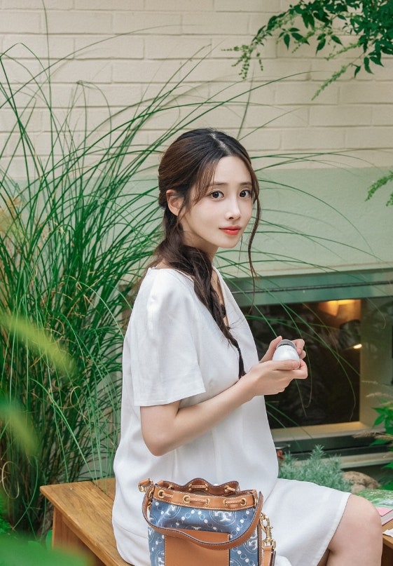 러블리즈 유지애 프로필 나이 키 학력 이상형 MBTI 출연작 결혼 총정리