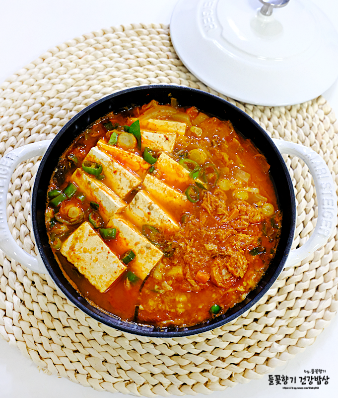 참치 김치찌개 레시피 맛있게 끓이는 꿀팁