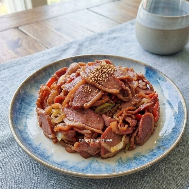 10분 컷 초간단 저녁메뉴! 훈제오리 야채볶음 맛있게 만드는 법