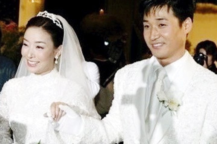 잉꼬부부인 줄 알았는데.. 9살 연상부인과 이혼한 이유밝힌 톱연예인