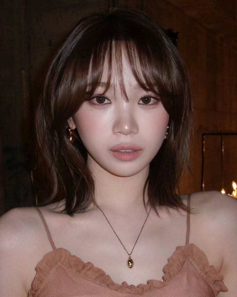 단발 기르다 포기하는 구간인데.. 김채원은 거지존도 예쁘네