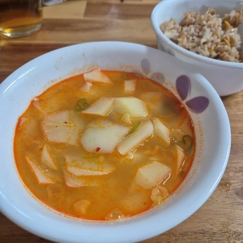 얼큰 들기름 감자국 황금레시피 빗져썰기 국물 맛 비법