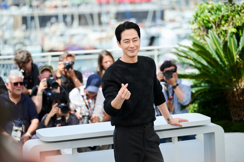 Cha Tae-hyun and Jo In-sung's Agency Building Revealed, Secretaries' Reactions