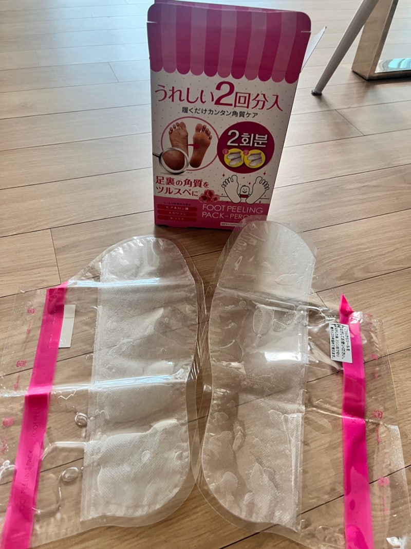 [제품 후기] 발각질팩으로 발뒤꿈치갈라짐을 방지할 수 있는 발케어제품 페로린 로즈향 발각....