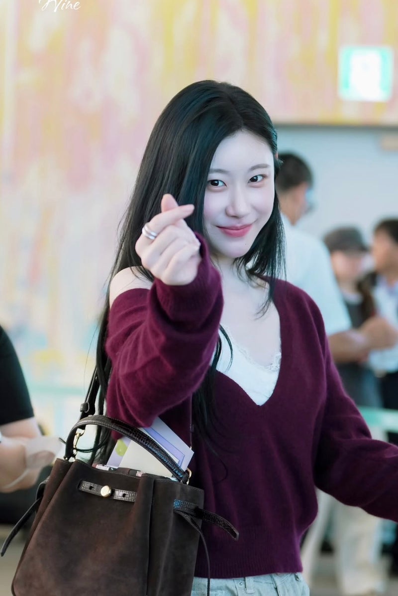 채령 공항 패션 가을룩 완성