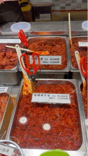 속초 중앙시장 젓갈맛집 푸짐하게 담아주는 황부자젓갈