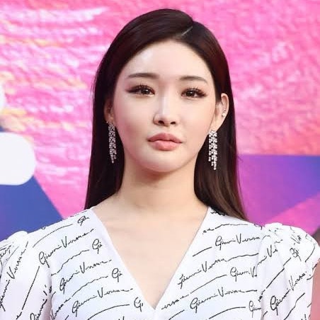 가수 청하 프로필 나이 학력 본명 아이오아이 10주년 재결합