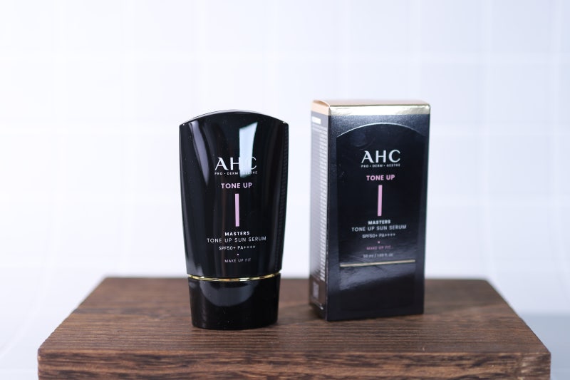 올리브영 선크림 추천 화잘먹베이스 AHC 마스터즈 톤업 선세럼