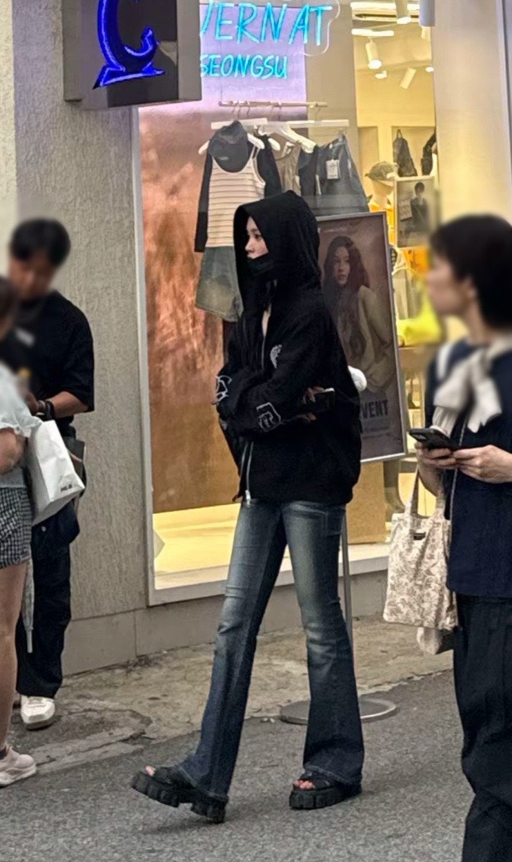요즘 키큰 연예인 실물 미쳤네요...ㄷㄷ 다쳐다본듯