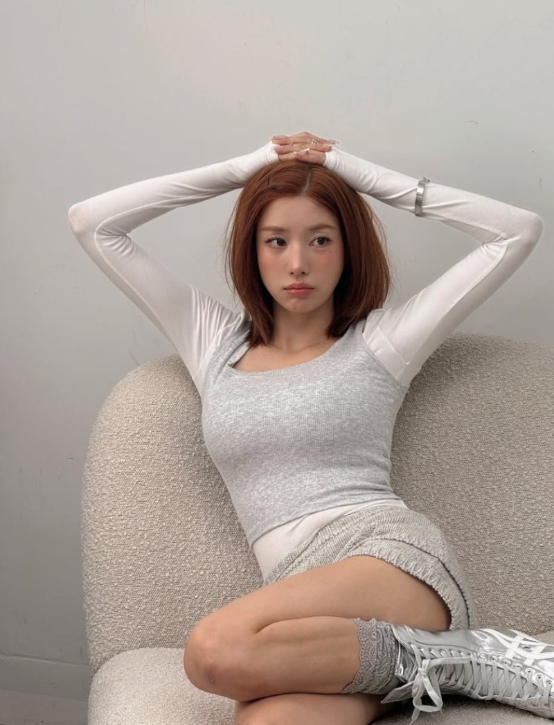“분위기가 확 달라졌다” 권은비, 레드 브라운 단발로 완성한 역대급 비주얼